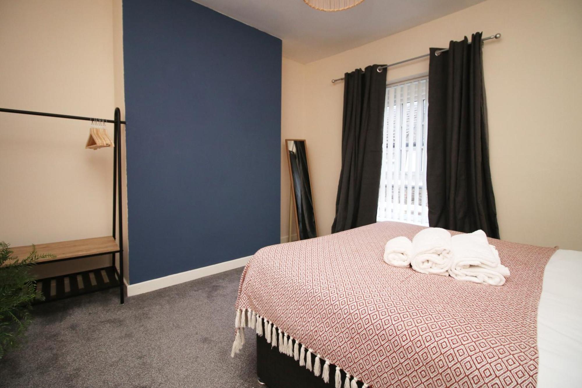Cosy 3Br Home, Scenic Views, Ideal For Walks & Work Abertillery Luaran gambar